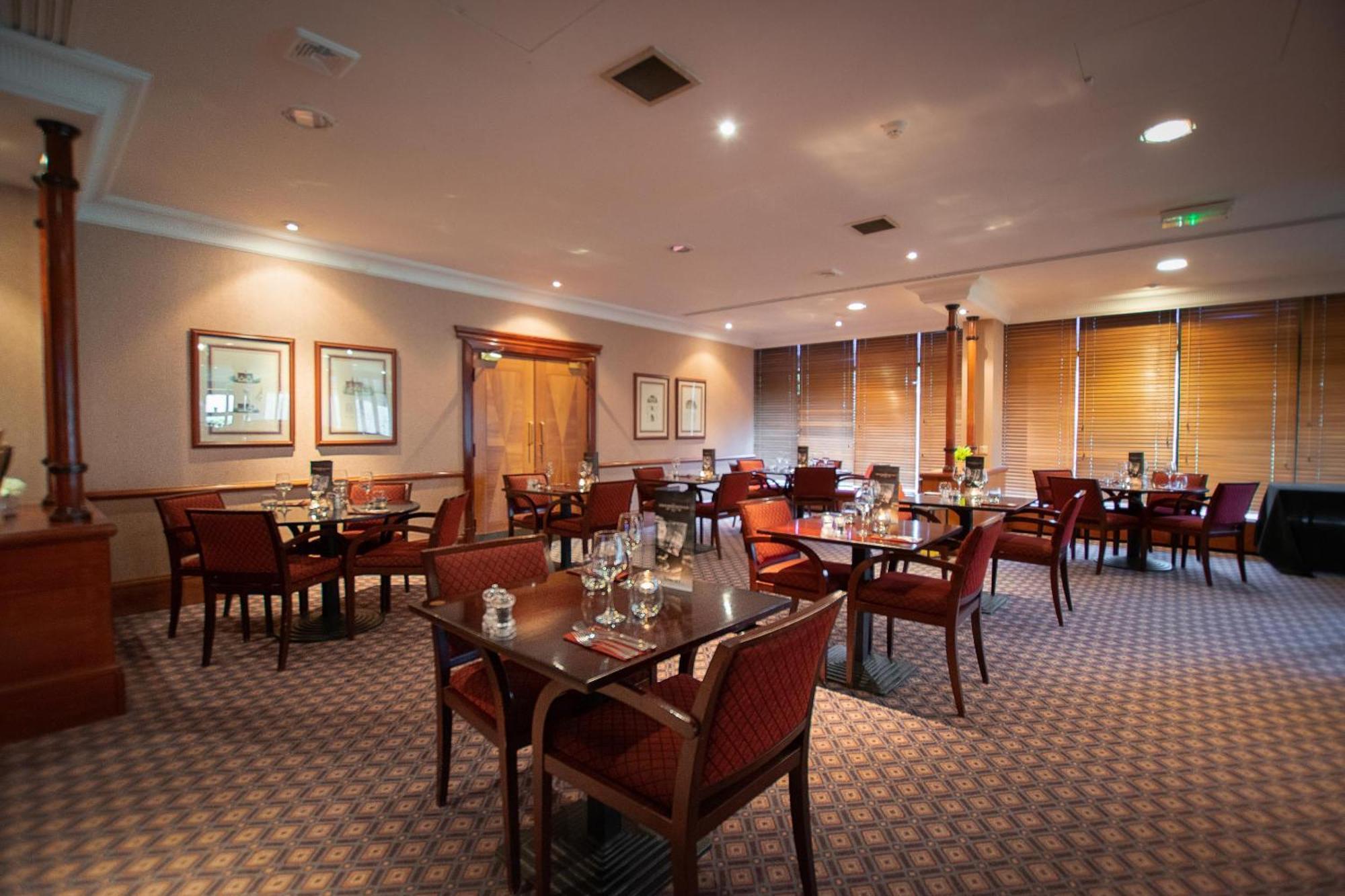 Muthu Glasgow River Hotel Erskine Exteriör bild